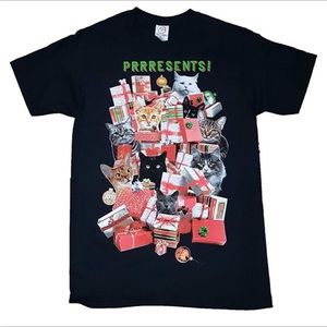 Ugly Christmas Holiday Novelty Cat Present Tee